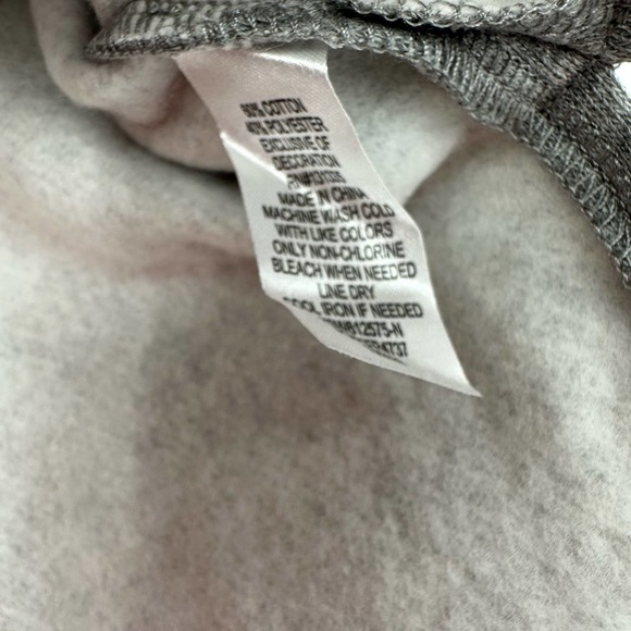 Socialite size XS New with Tags pullover crop sweatshirt crew neck gray - Picture 5 of 5